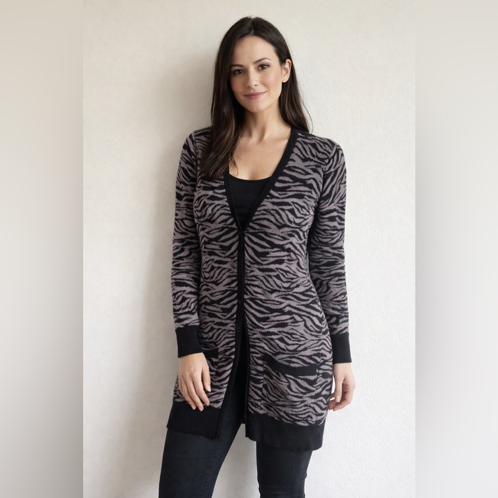 Torrid Zebra Print Open Cardigan Size 0 (L) Black & Grey Lightweight